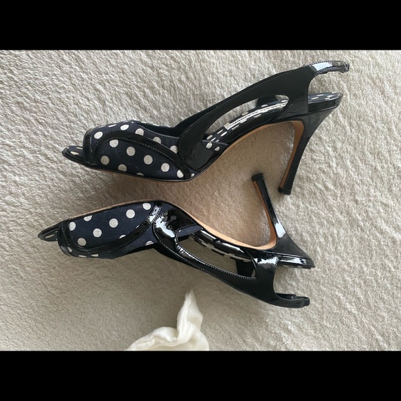 Manolo Blahnik Patent Leather & Fabric Polka Dot Print Slingback Pumps - Picture 11 of 16